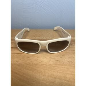 Vintage Taiwan ROC White Frames Gold Arrow Accents Oversized Sunglasses
